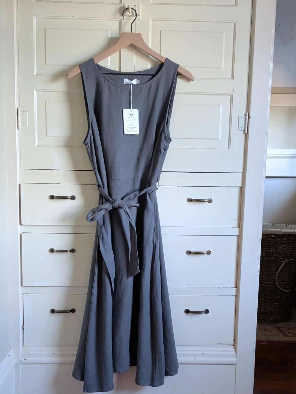 Bibico Slate Gray Sleeveless Tie-Waist Flared Midi Dress